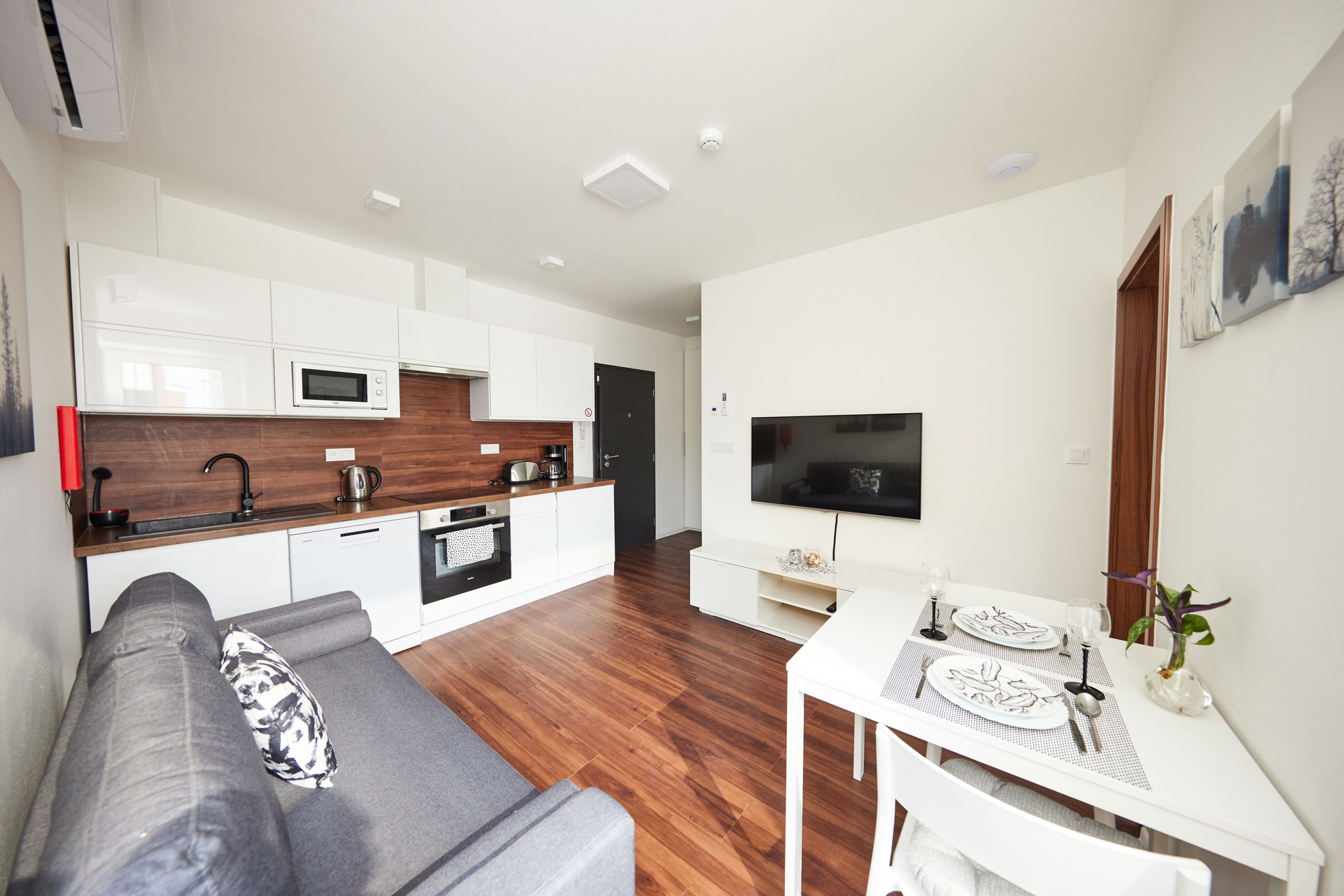 ELLA Apartments